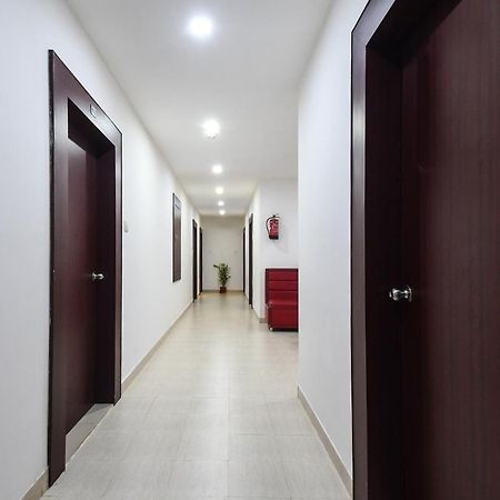 Super Townhouse Best Inn Khandagiri Екстериор снимка